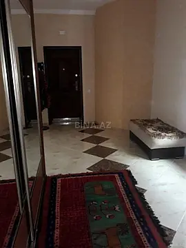 Kirayə verilir 6 otaqlı həyət evi 300 m²