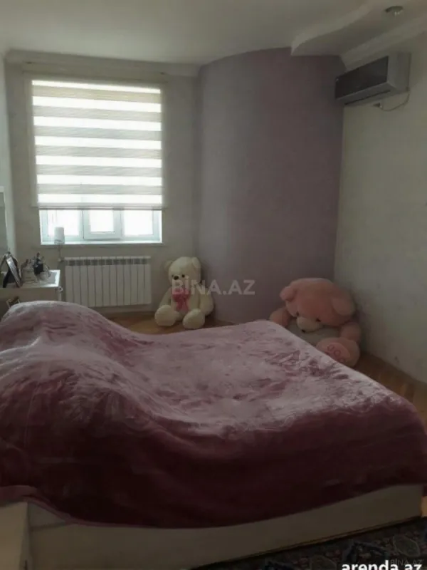 Kirayə verilir 6 otaqlı həyət evi 300 m²