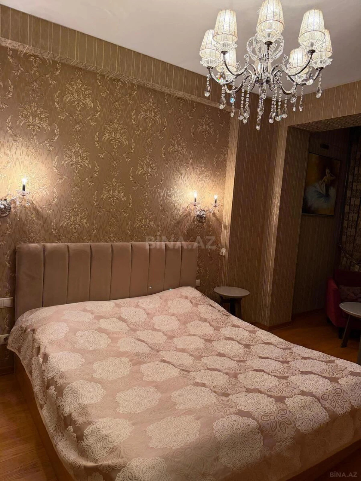 Satılır 3 otaqlı mənzil 130 m²