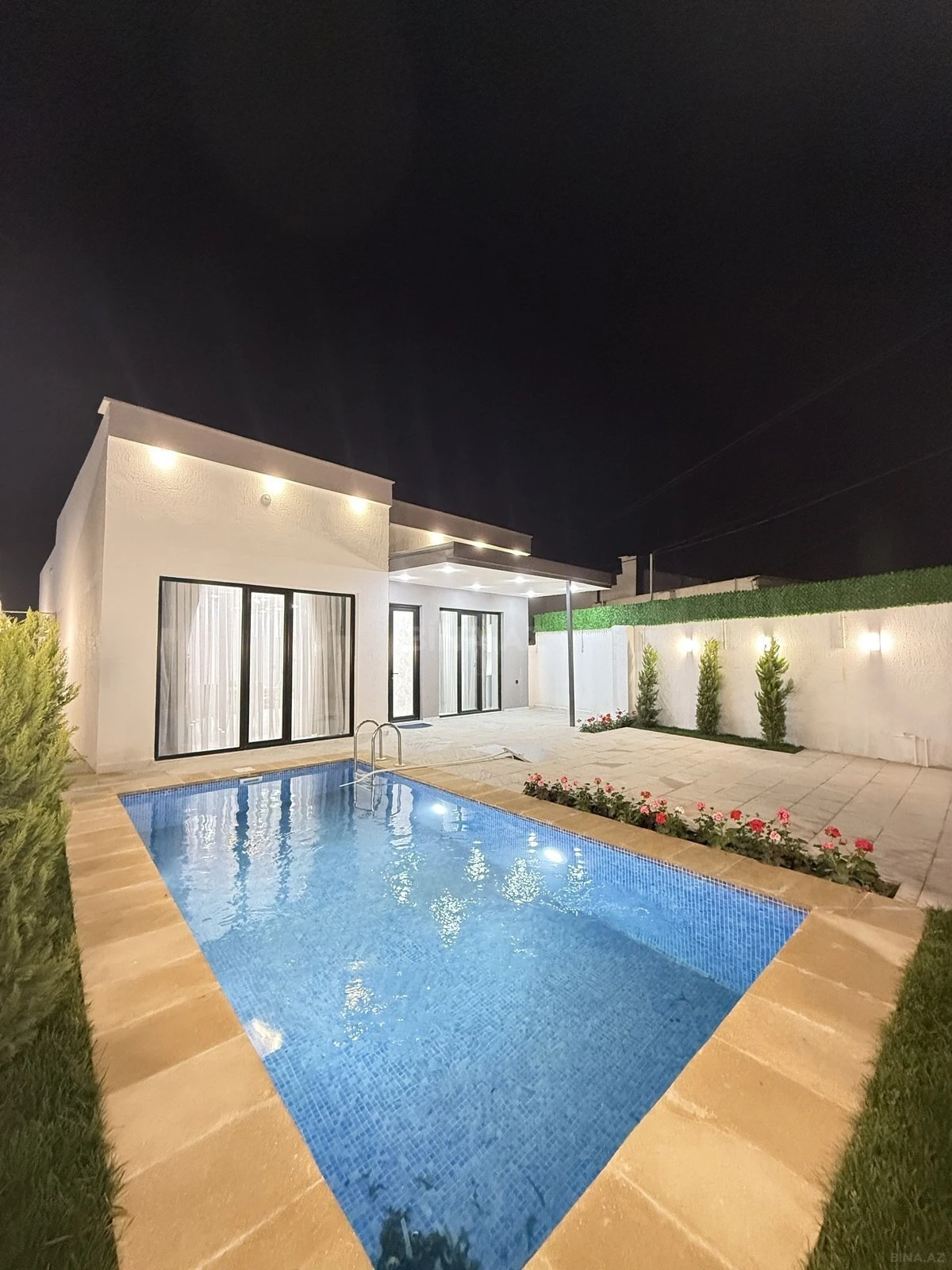 Satılır 4 otaqlı həyət evi 140 m²