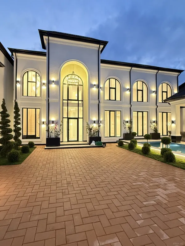 Satılır 4 otaqlı həyət evi 200 m²