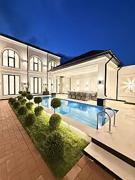 Satılır 4 otaqlı həyət evi 200 m²