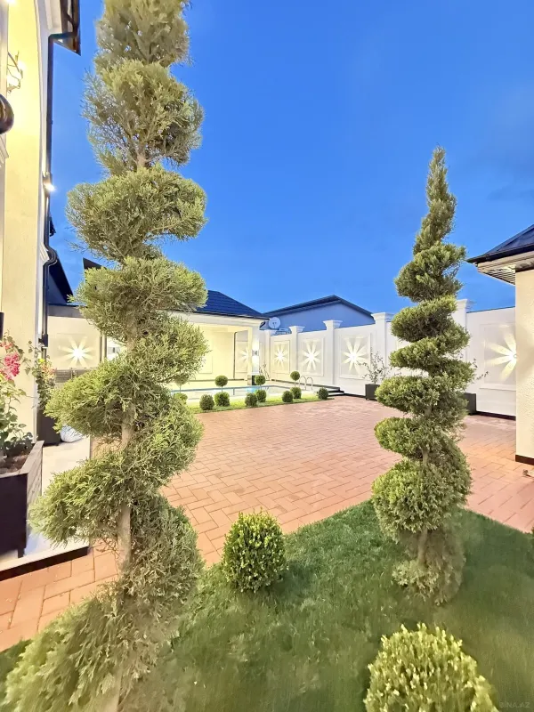 Satılır 4 otaqlı həyət evi 200 m²