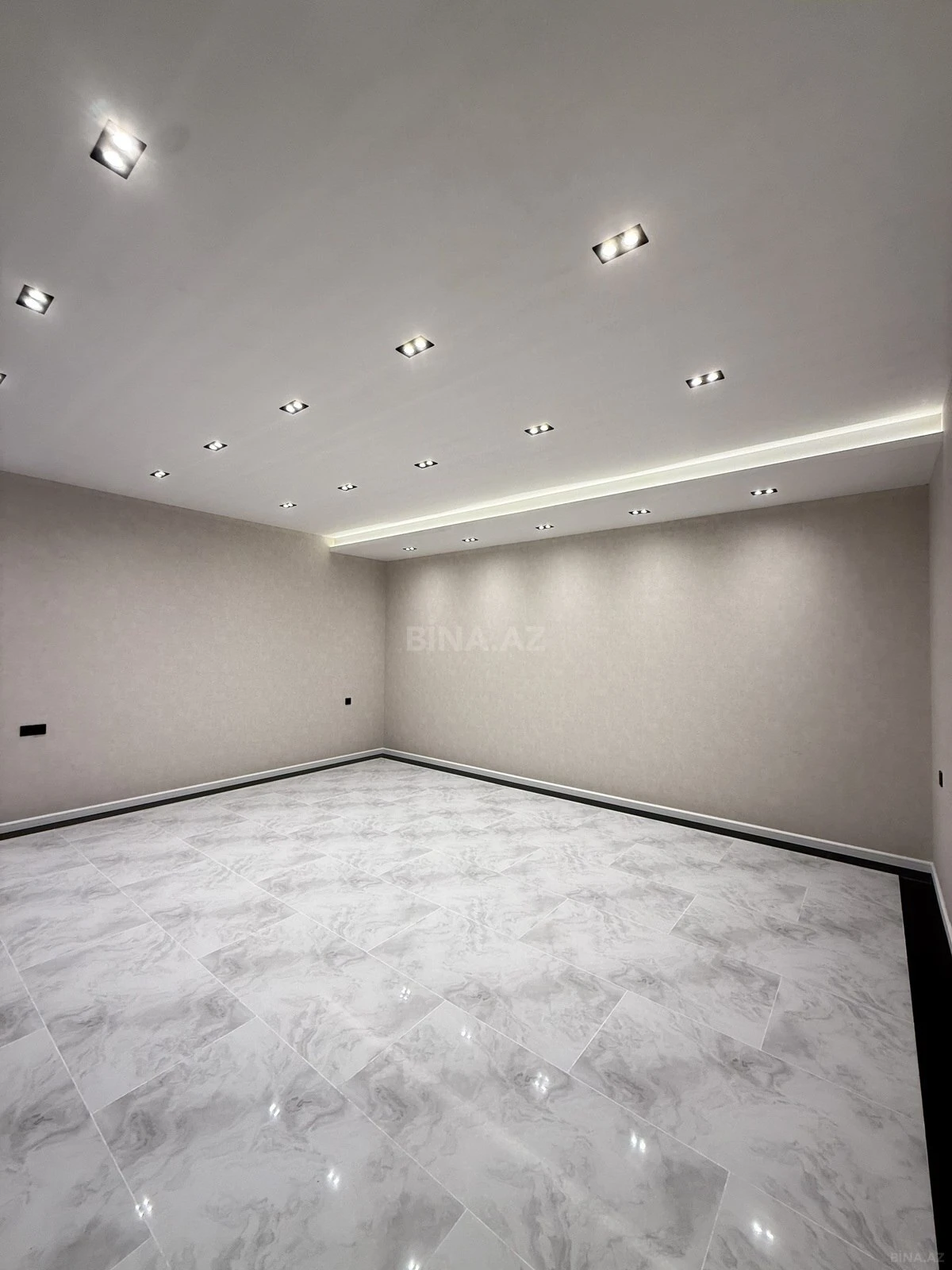 Satılır 4 otaqlı həyət evi 200 m²