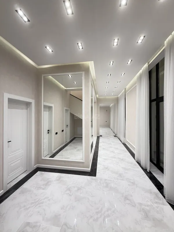 Satılır 4 otaqlı həyət evi 200 m²