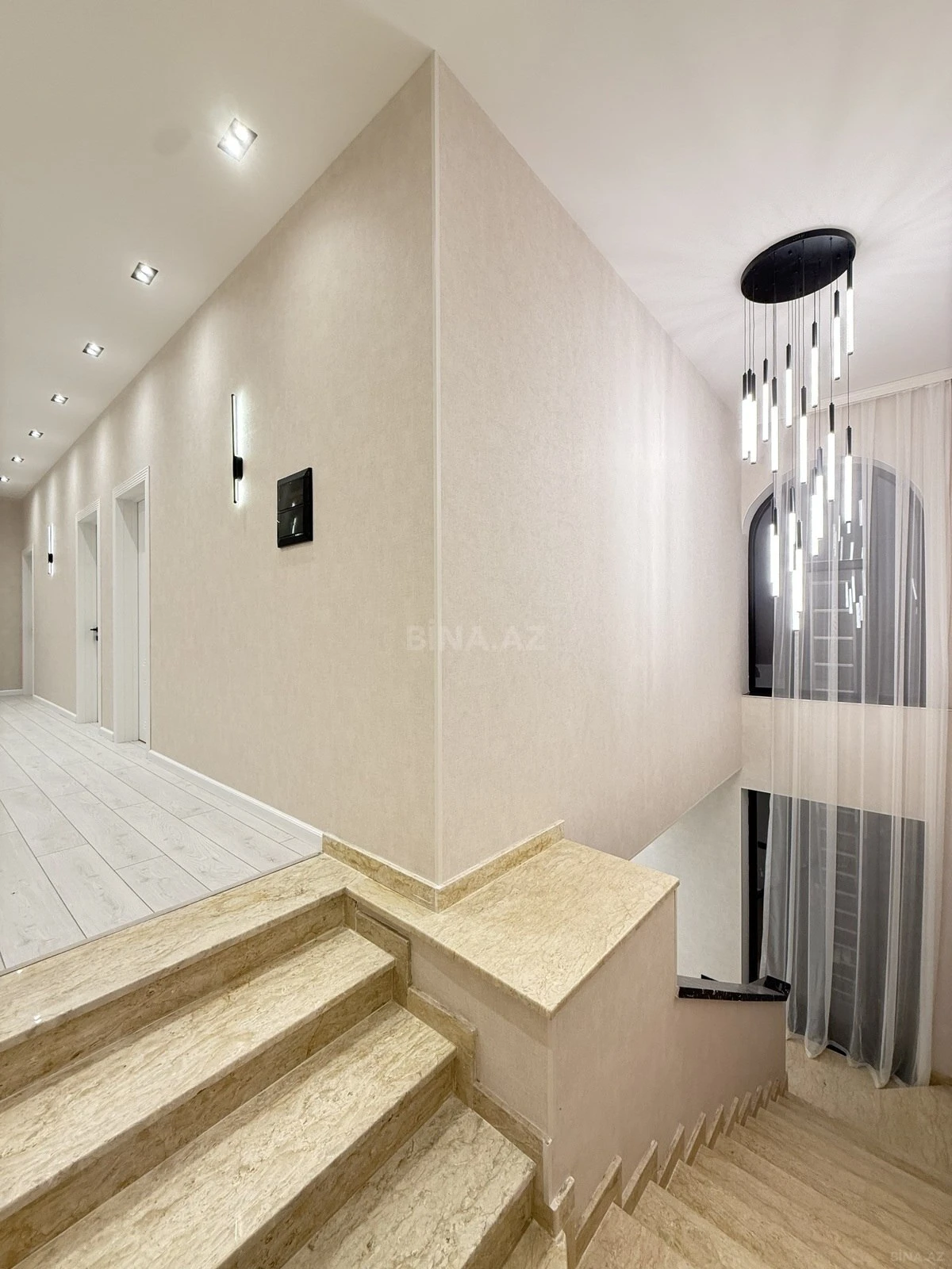 Satılır 4 otaqlı həyət evi 200 m²