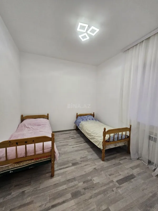 Satılır 5 otaqlı həyət evi 250 m²