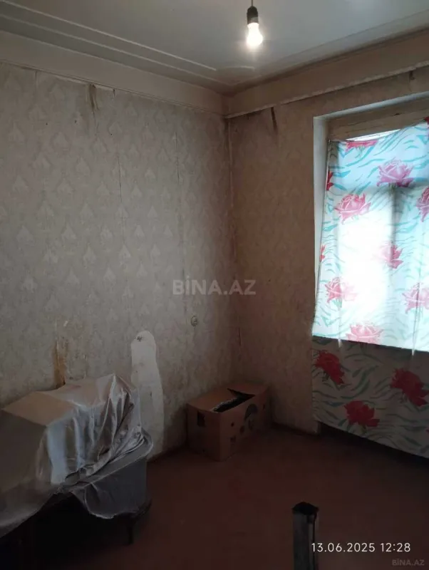 Satılır 5 otaqlı mənzil 110 m²