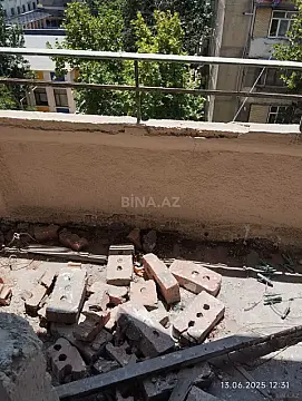 Satılır 5 otaqlı mənzil 110 m²