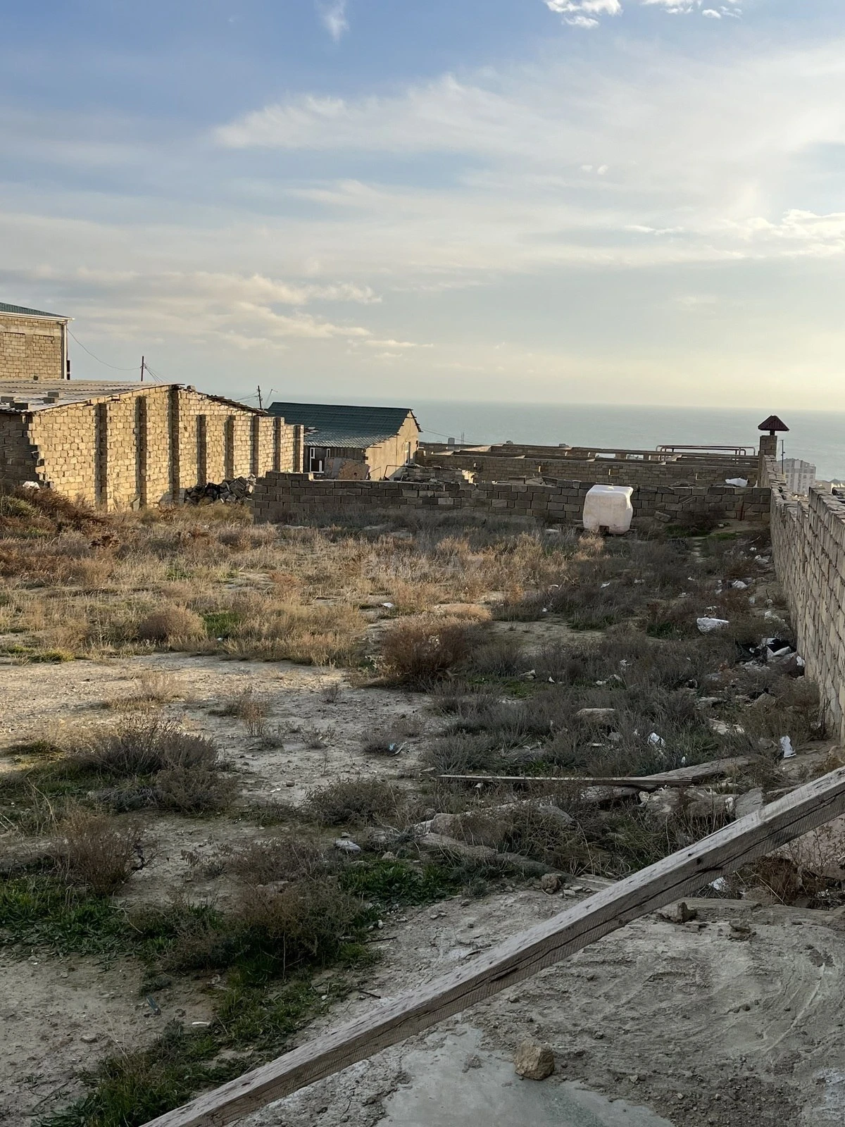 Satılır torpaq sahəsi 12 m²