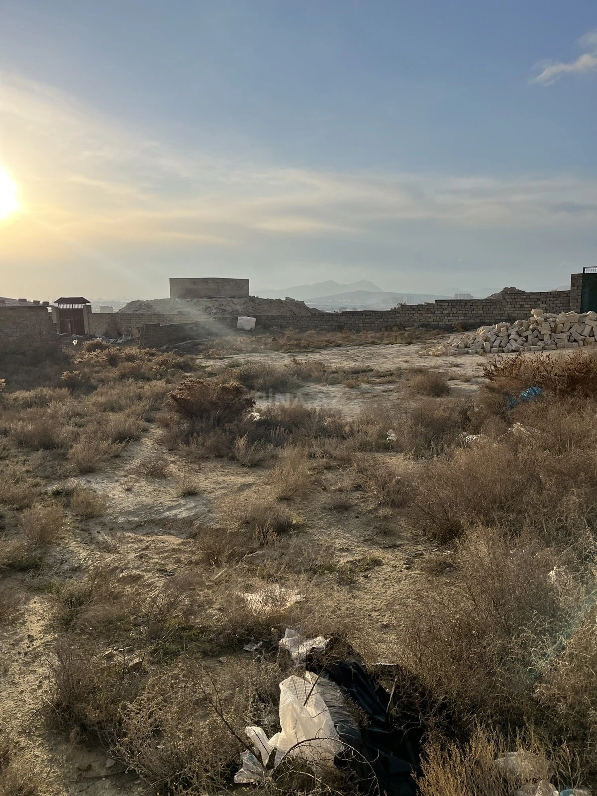 Satılır torpaq sahəsi 12 m²