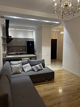 Kirayə verilir 2 otaqlı mənzil 60 m²