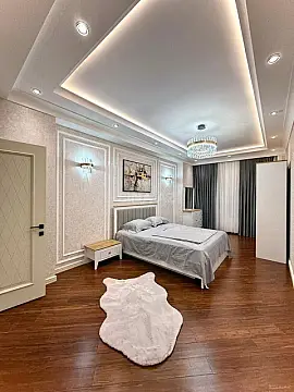Satılır 4 otaqlı mənzil 191 m²