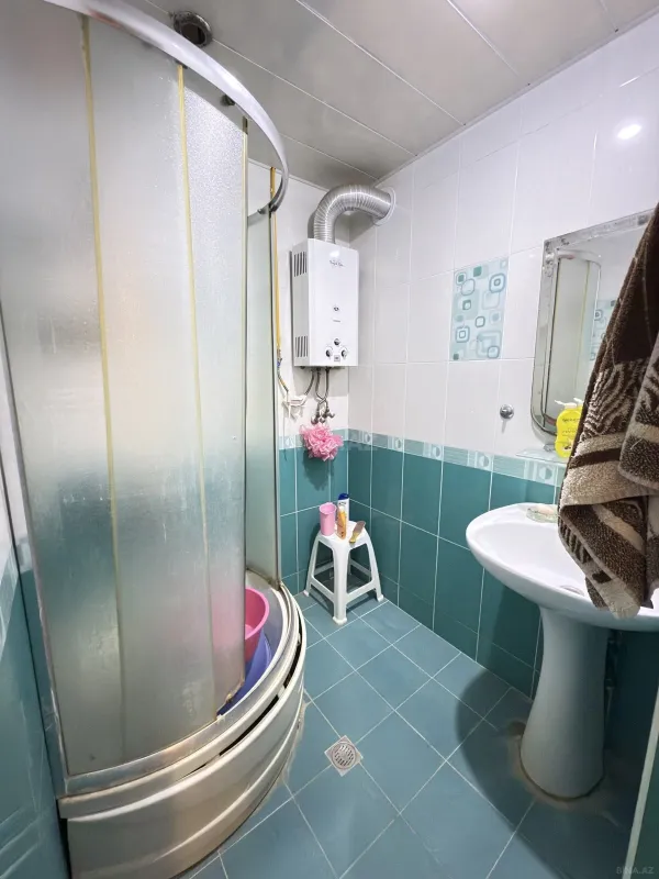 Satılır 5 otaqlı mənzil 115 m²