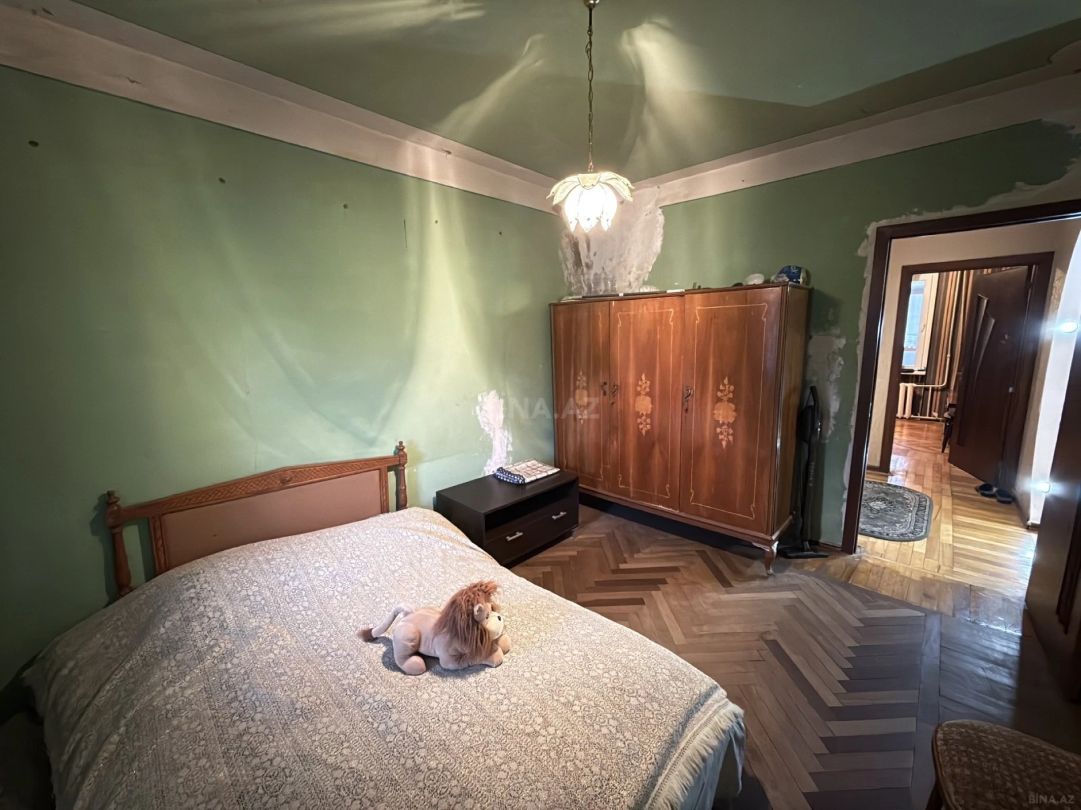 Satılır 5 otaqlı mənzil 115 m²