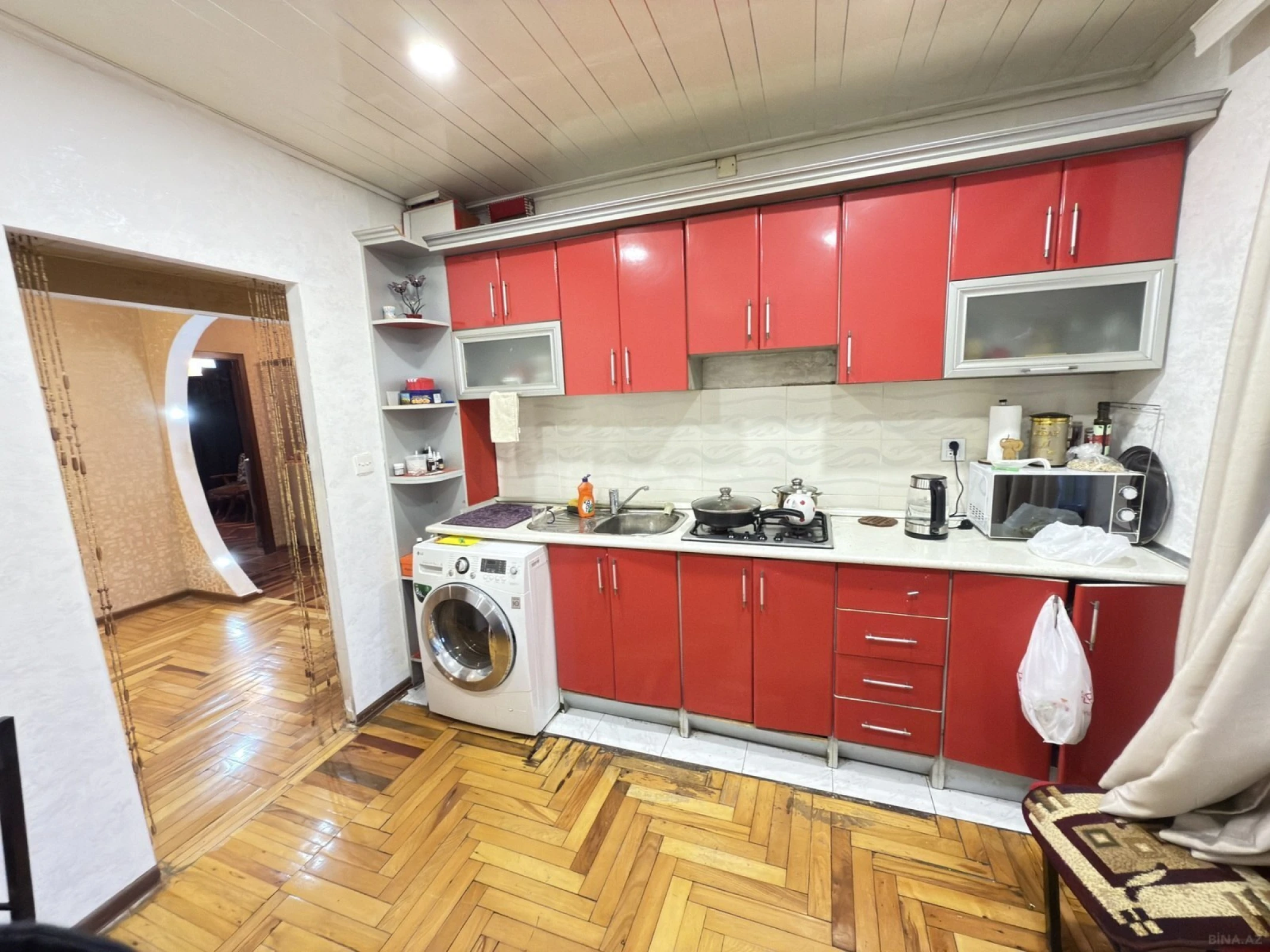 Satılır 5 otaqlı mənzil 115 m²