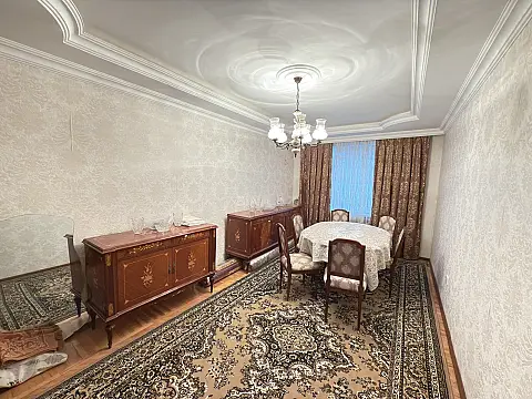 Satılır 5 otaqlı mənzil 115 m² — Bakı, Həzi Aslanov qəs. 5 otaq 115.00 m²