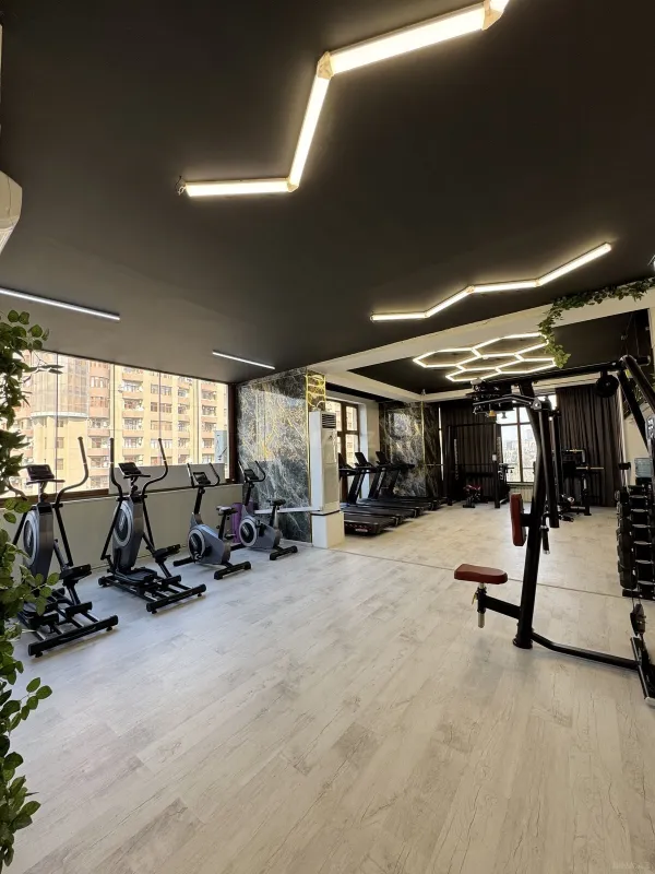 Kirayə verilir obyekt 220 m²