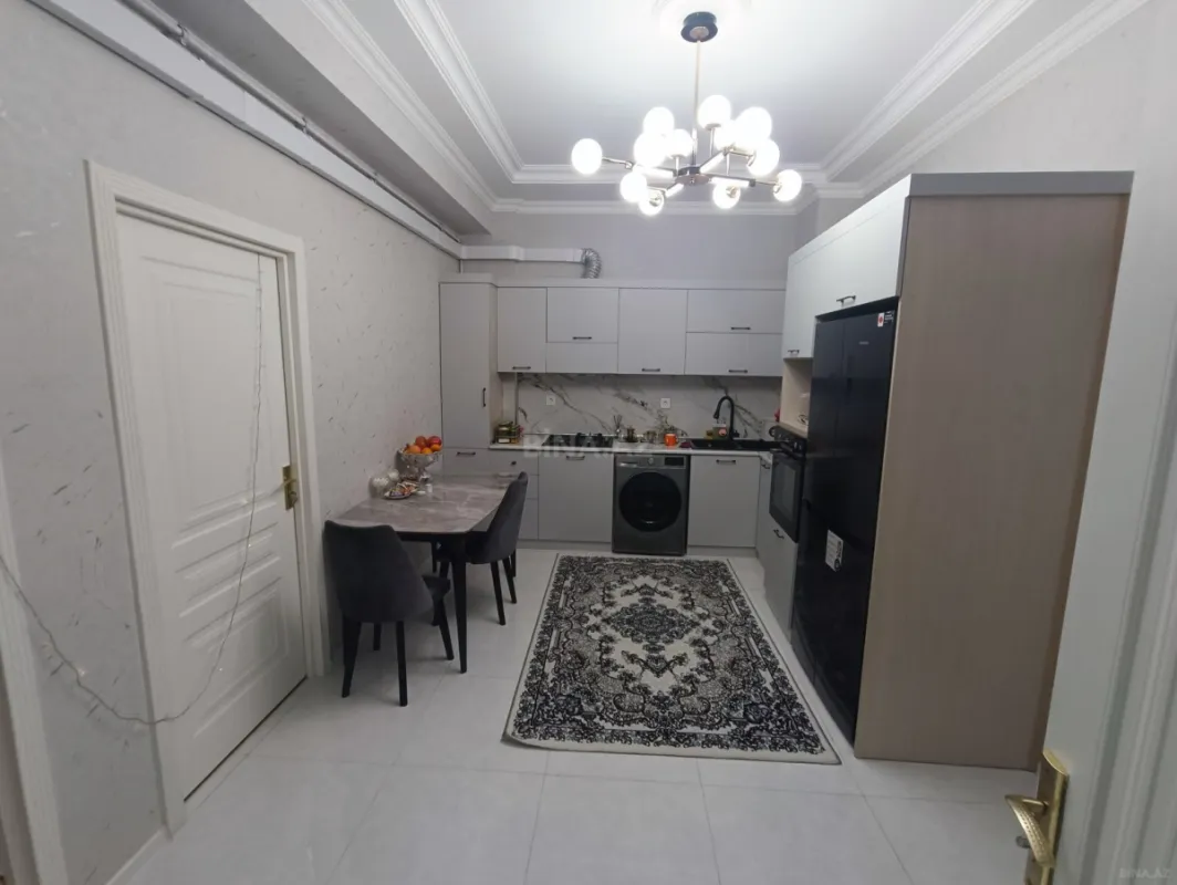 Satılır 2 otaqlı mənzil 72 m²