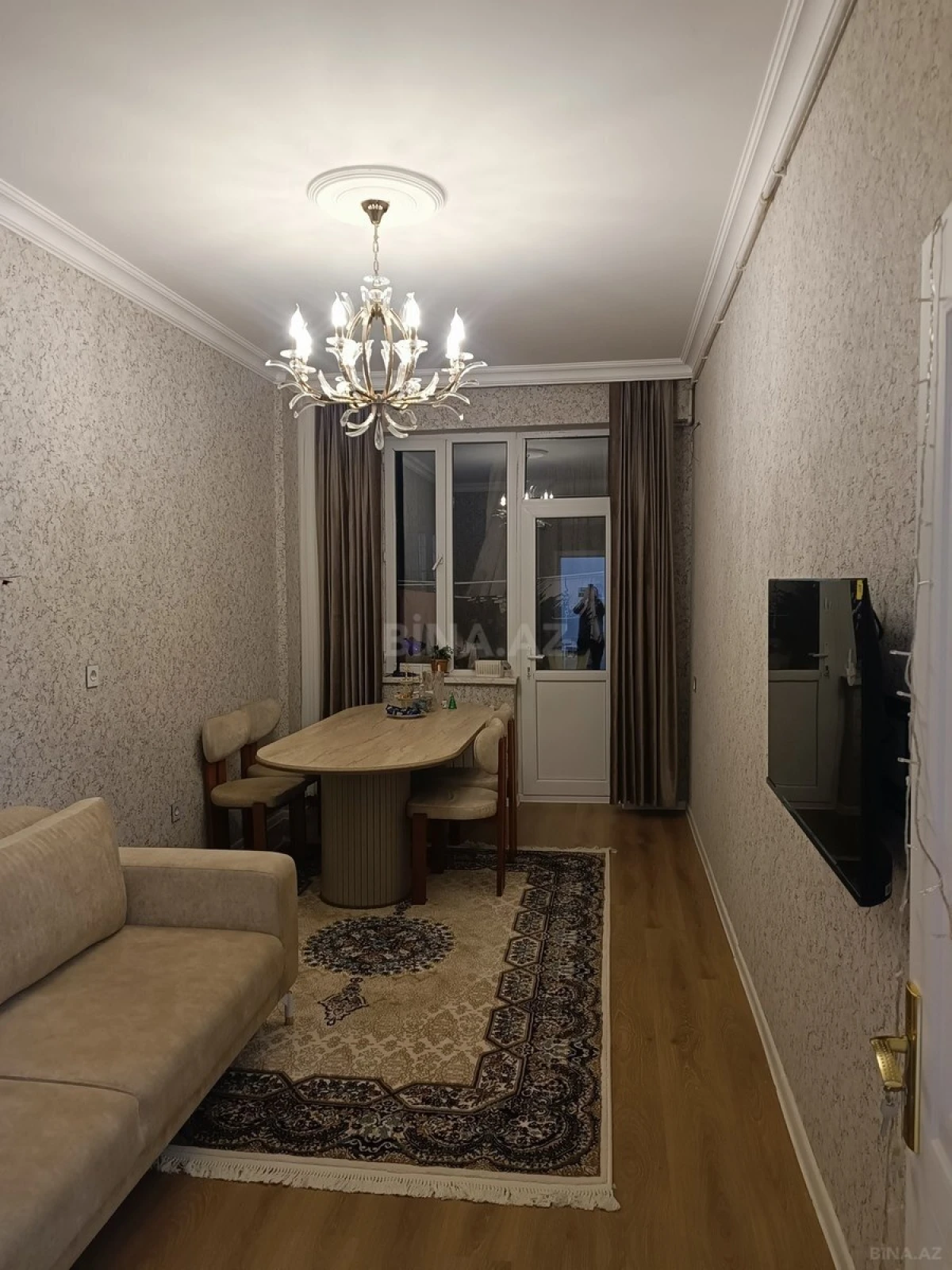 Satılır 2 otaqlı mənzil 72 m²