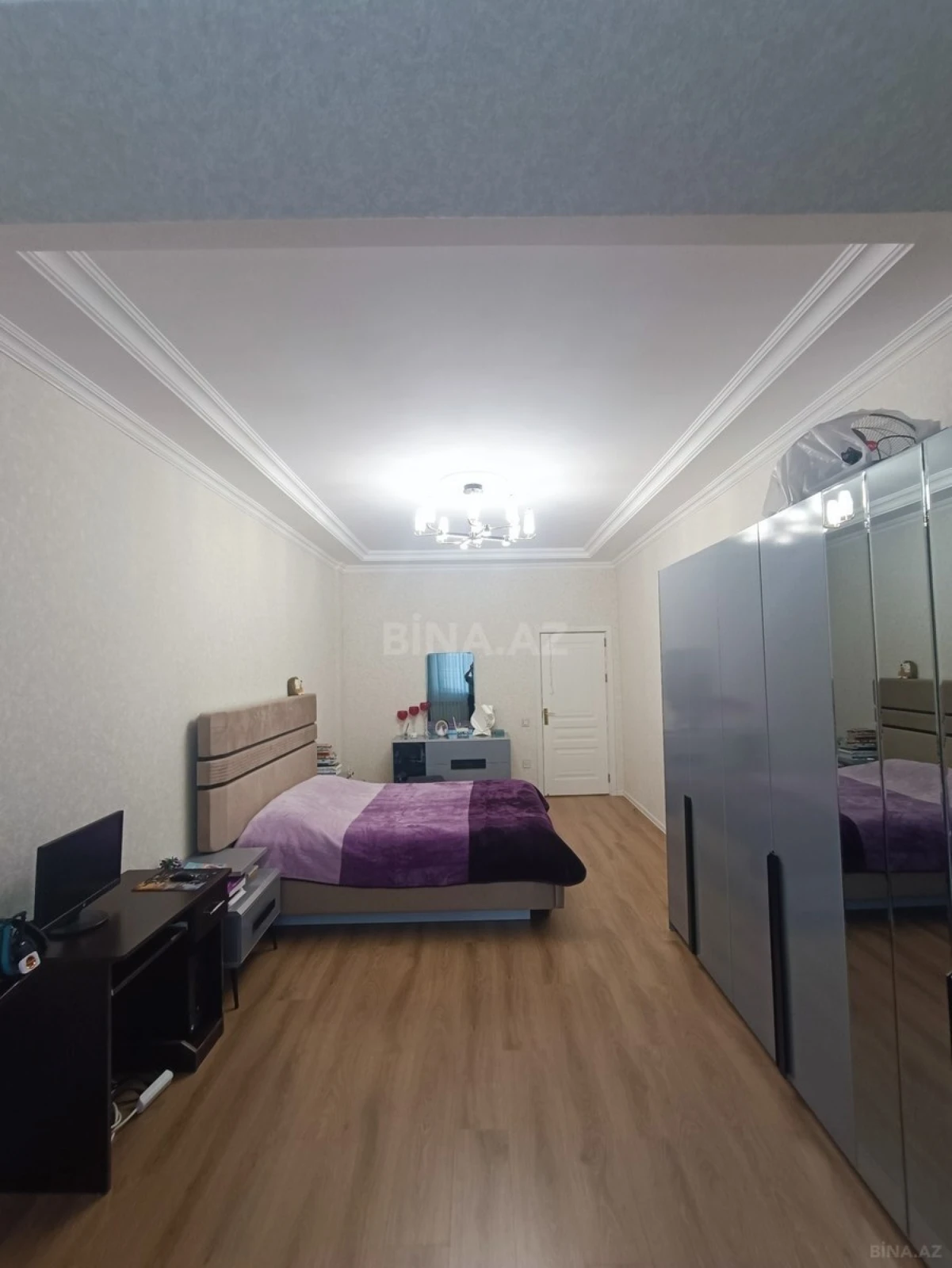 Satılır 2 otaqlı mənzil 72 m²