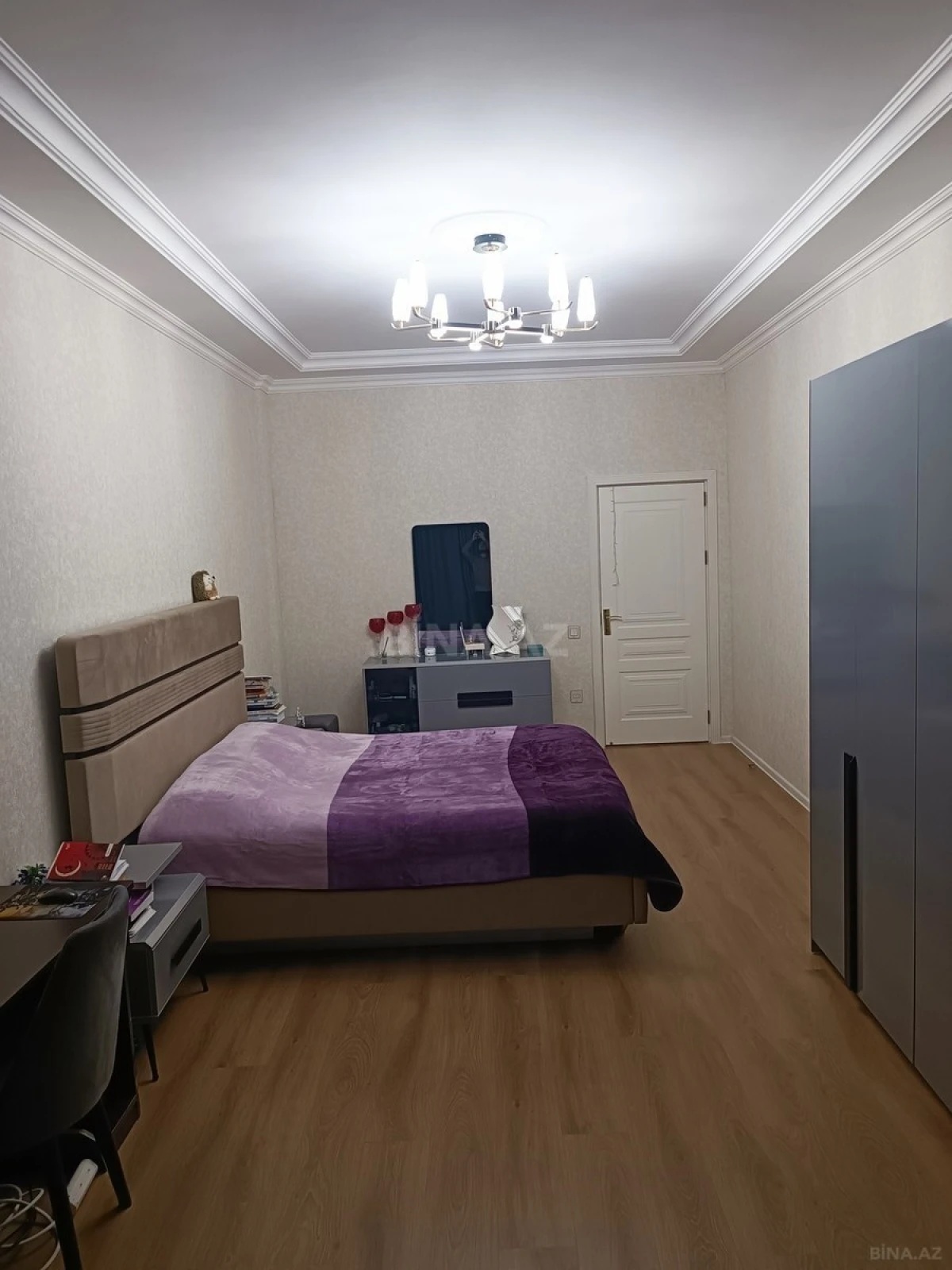 Satılır 2 otaqlı mənzil 72 m²