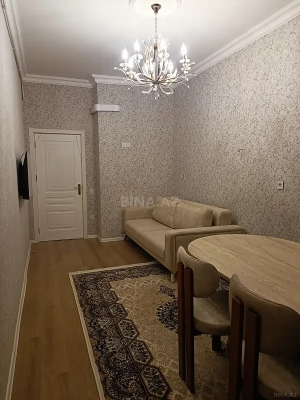 Satılır 2 otaqlı mənzil 72 m²