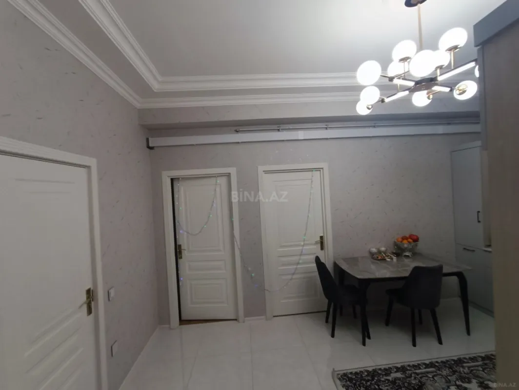Satılır 2 otaqlı mənzil 72 m²