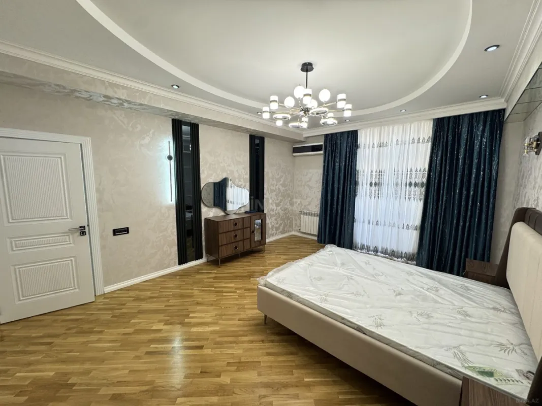Kirayə verilir 3 otaqlı mənzil 150 m²