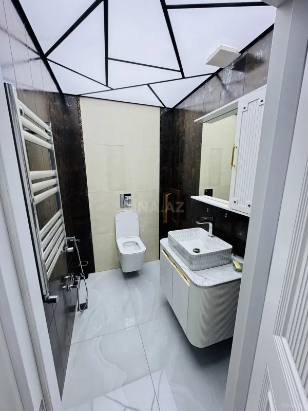 Kirayə verilir 3 otaqlı mənzil 150 m²