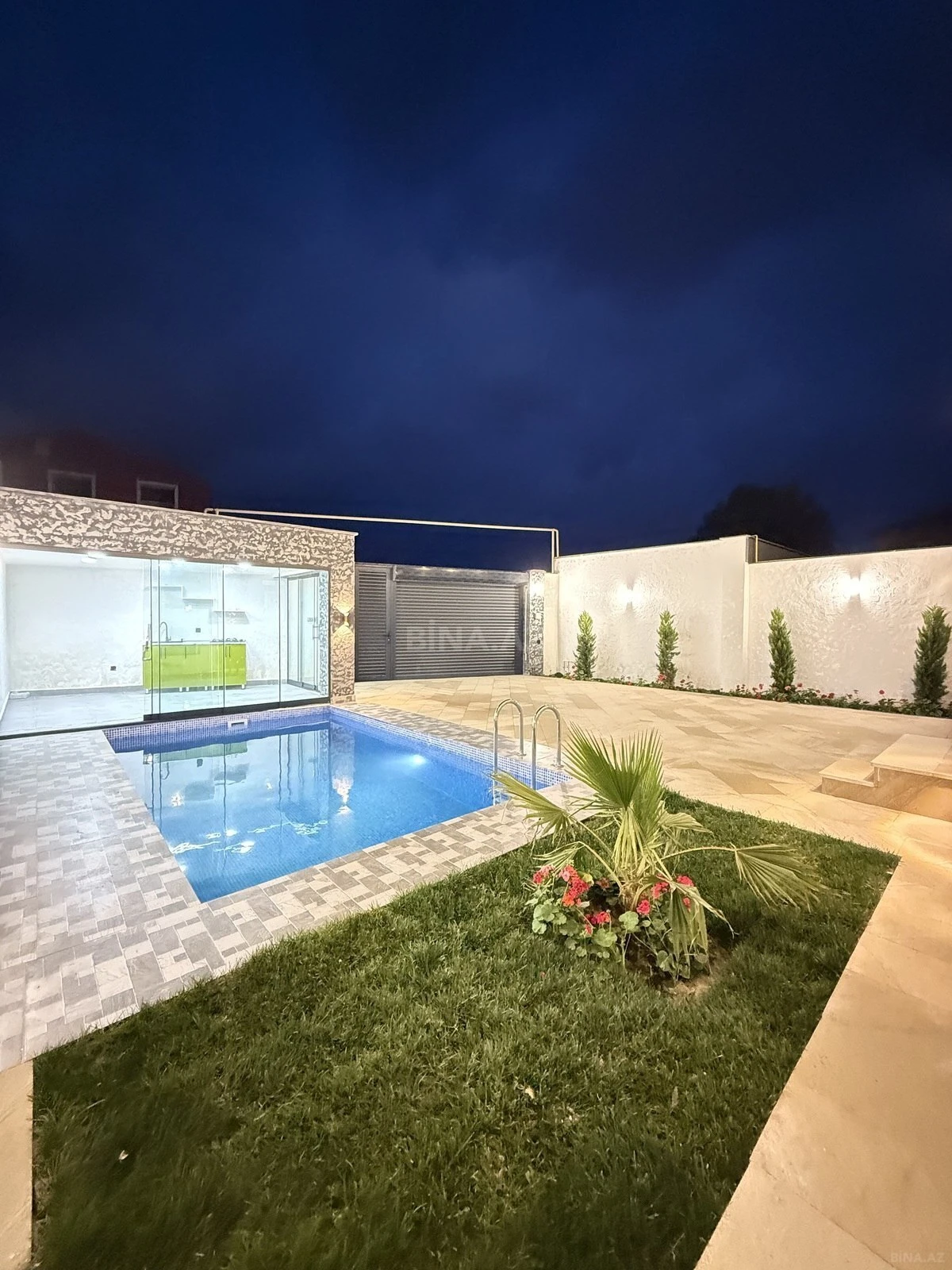 Satılır 4 otaqlı həyət evi 140 m²