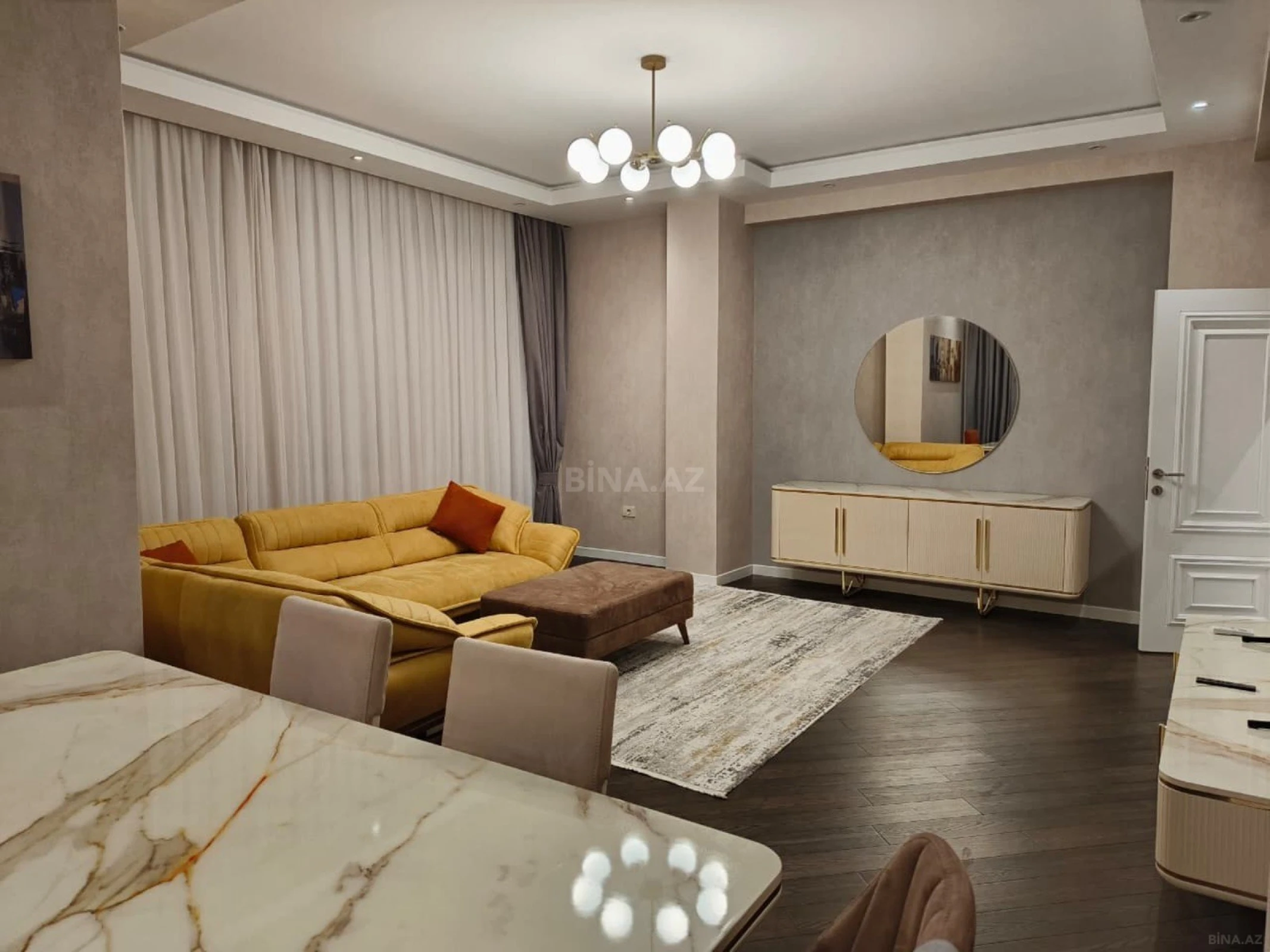 Kirayə verilir 3 otaqlı mənzil 120 m²
