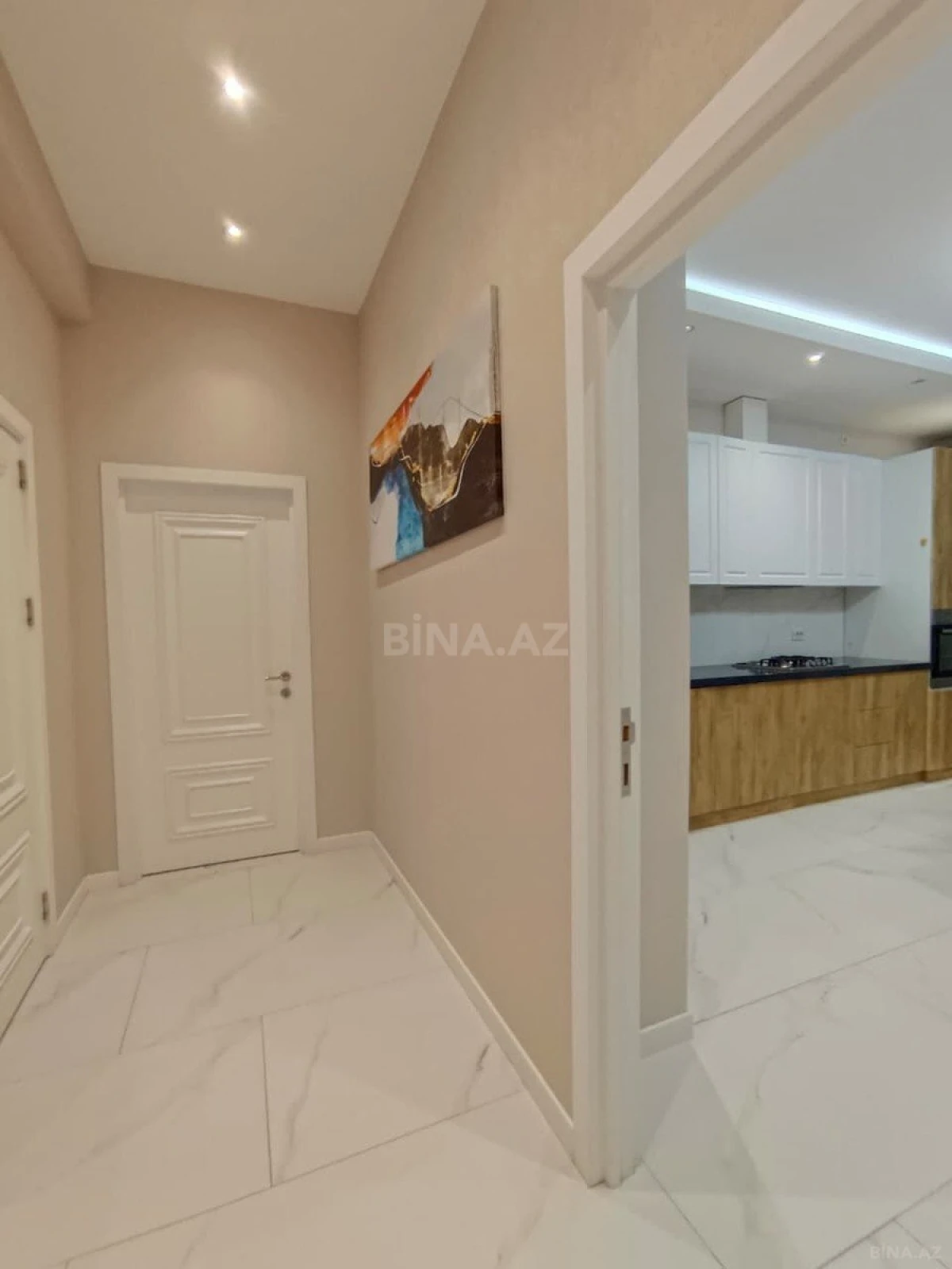 Kirayə verilir 3 otaqlı mənzil 120 m²
