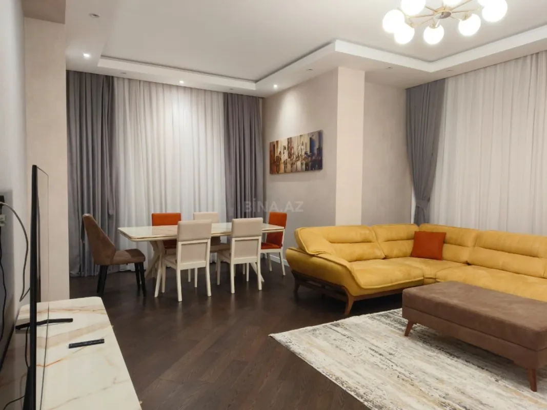 Kirayə verilir 3 otaqlı mənzil 120 m²