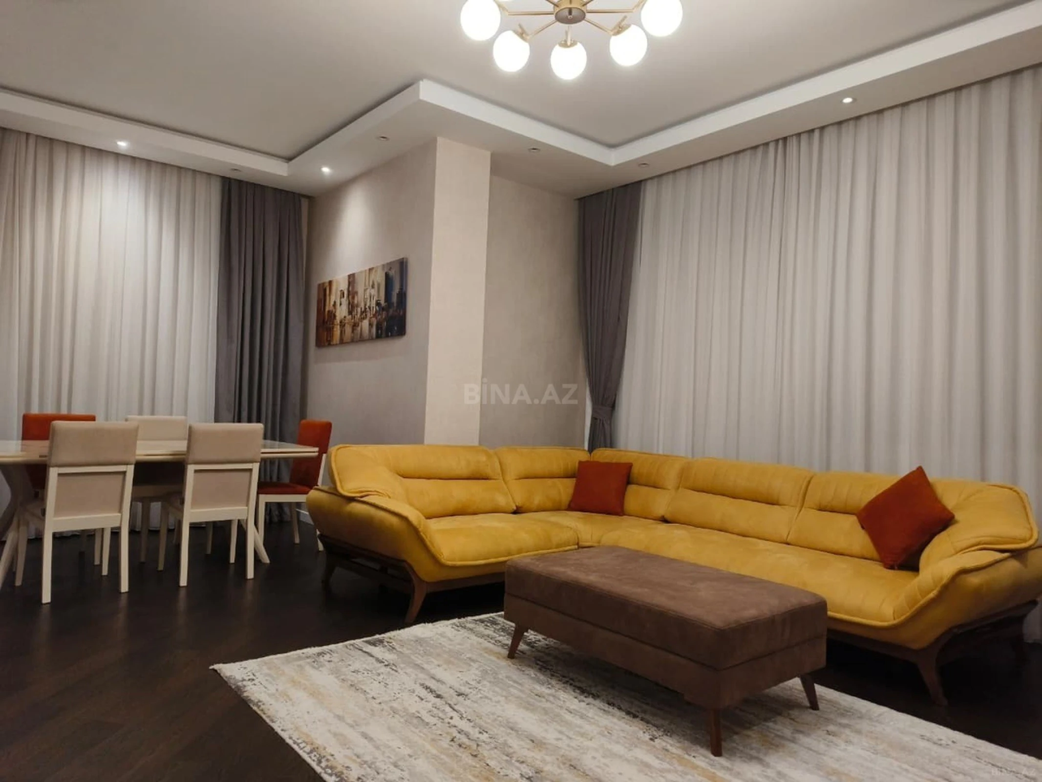 Kirayə verilir 3 otaqlı mənzil 120 m²