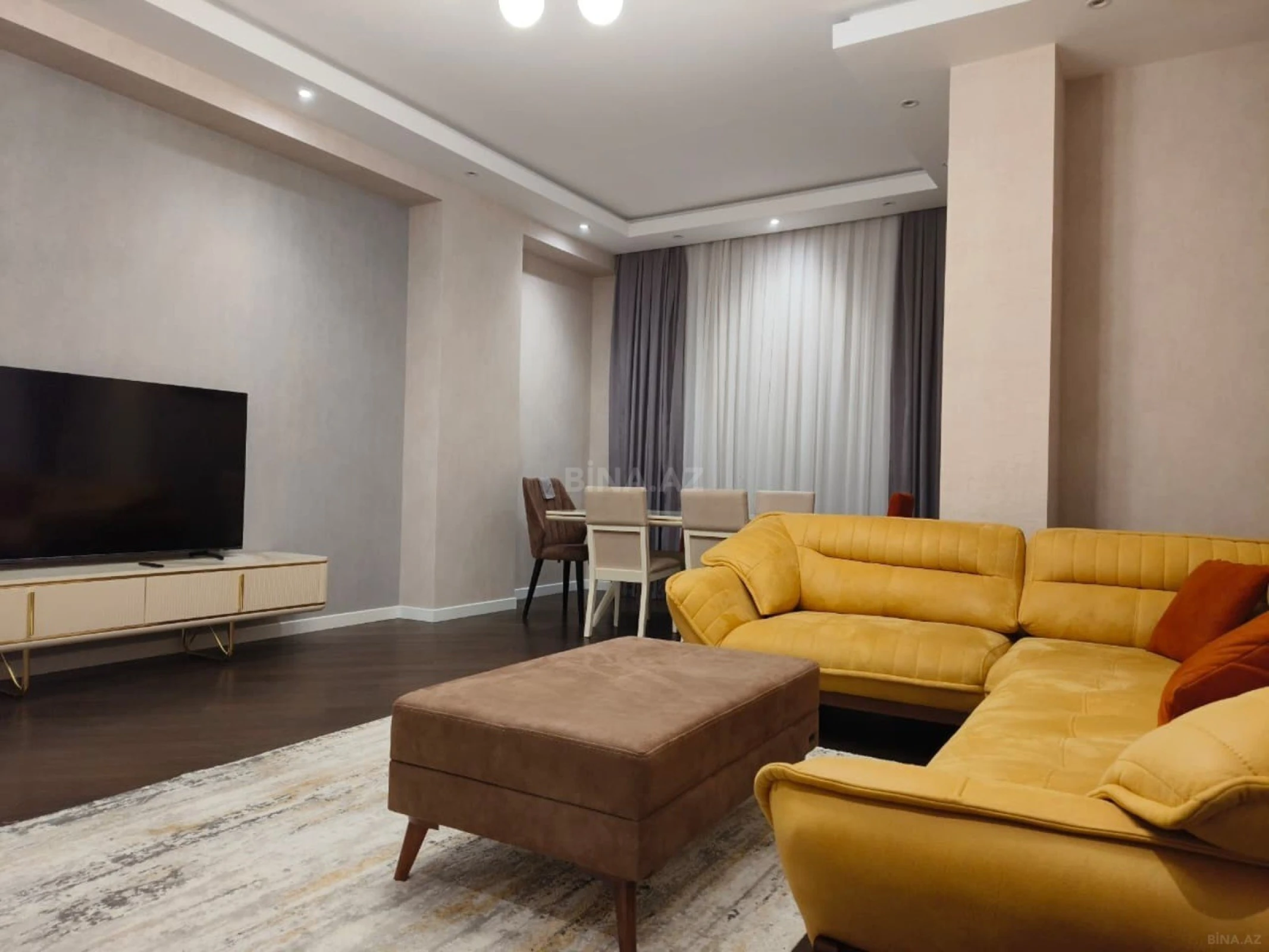 Kirayə verilir 3 otaqlı mənzil 120 m²