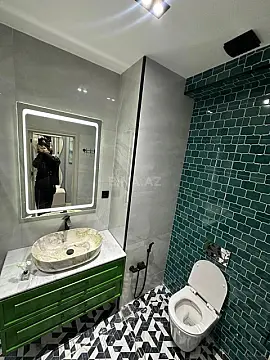 Satılır 2 otaqlı mənzil 69 m²