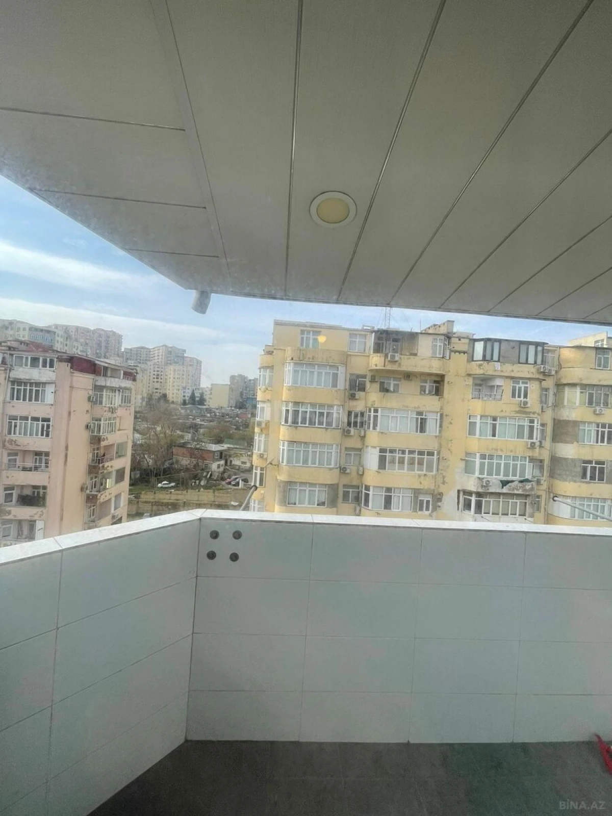 Satılır 3 otaqlı mənzil 100 m²
