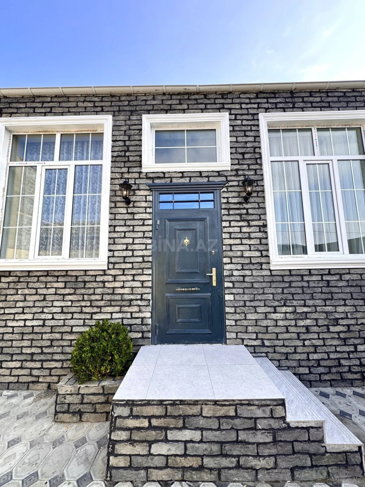 Satılır 4 otaqlı həyət evi 100 m²