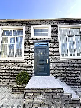 Satılır 4 otaqlı həyət evi 100 m²