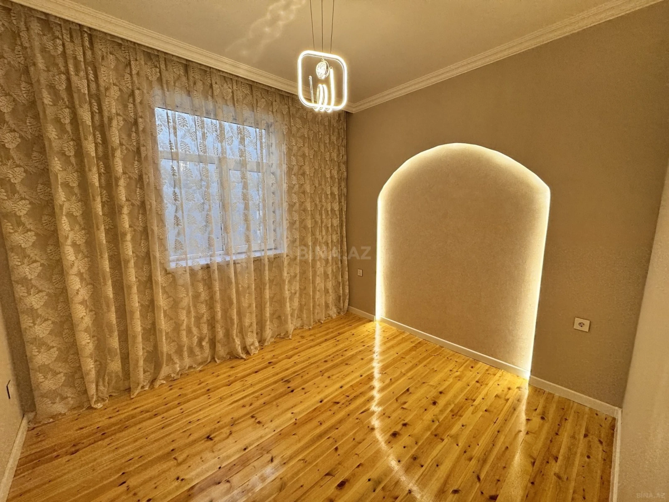 Satılır 4 otaqlı həyət evi 100 m²
