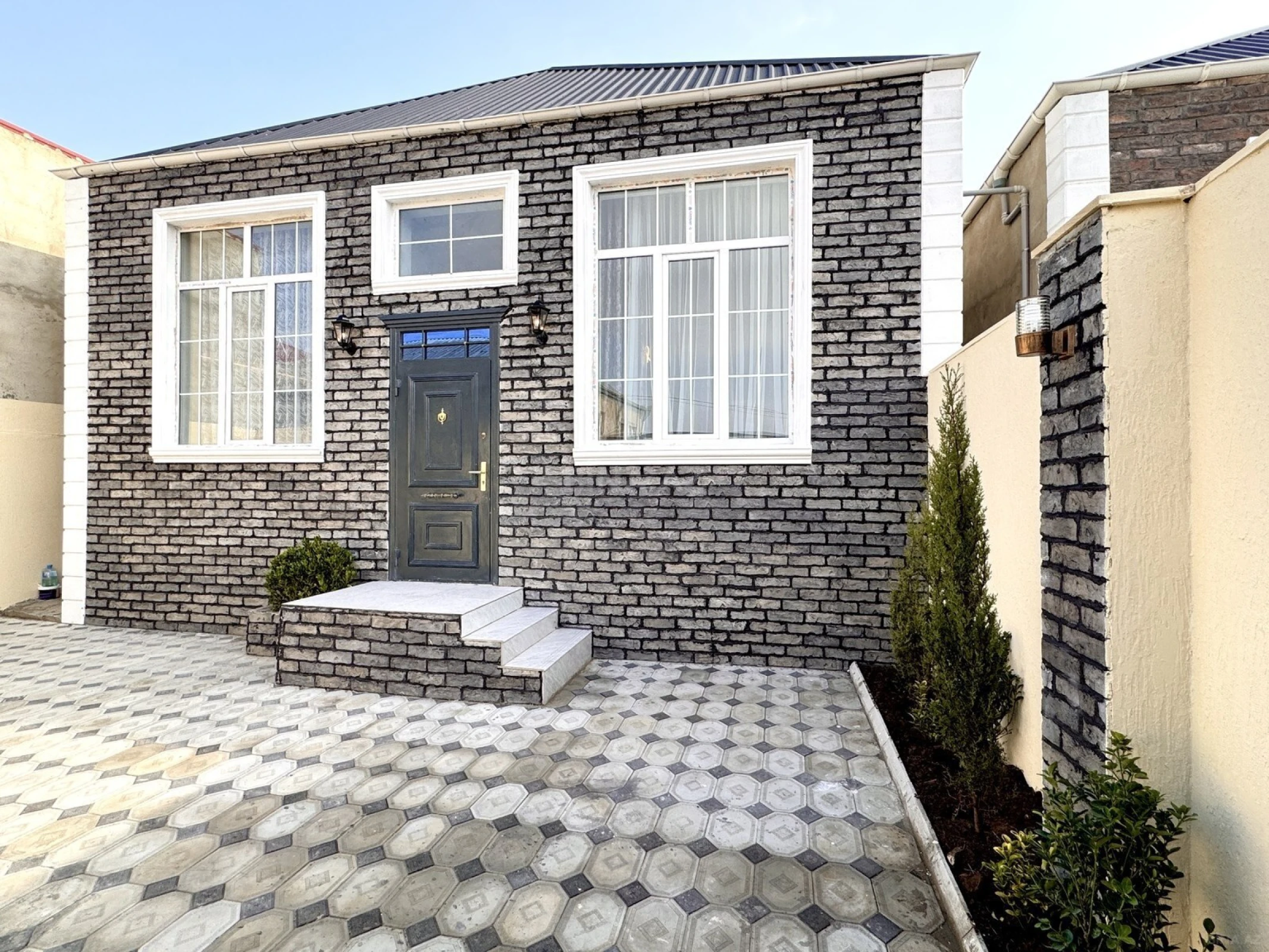 Satılır 4 otaqlı həyət evi 100 m²