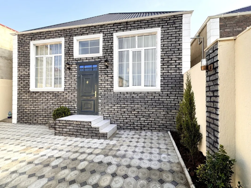Satılır 4 otaqlı həyət evi 100 m²