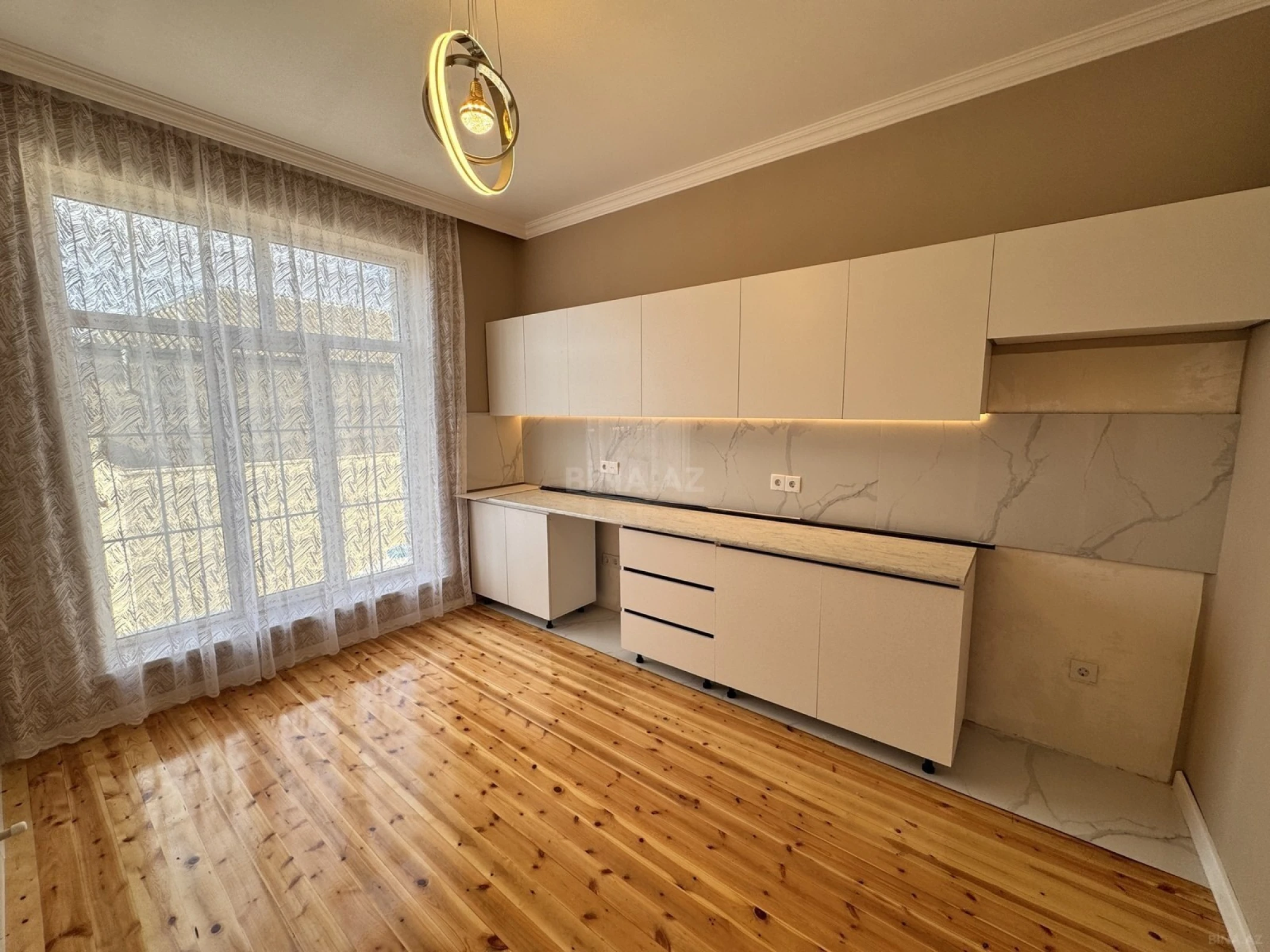 Satılır 4 otaqlı həyət evi 100 m²