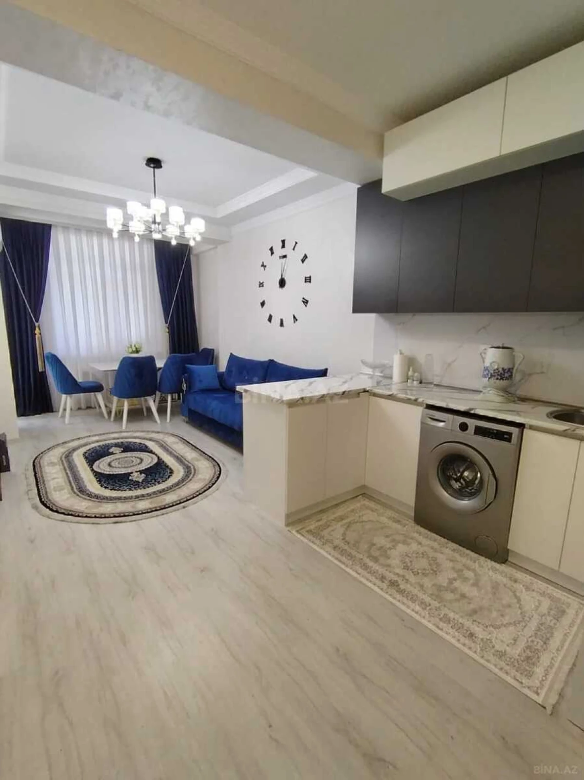 Kirayə verilir 2 otaqlı mənzil 72 m²
