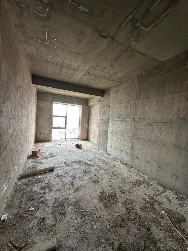 Satılır 1 otaqlı mənzil 64.5 m²