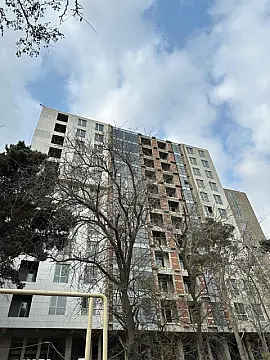 Satılır 1 otaqlı mənzil 64.5 m²