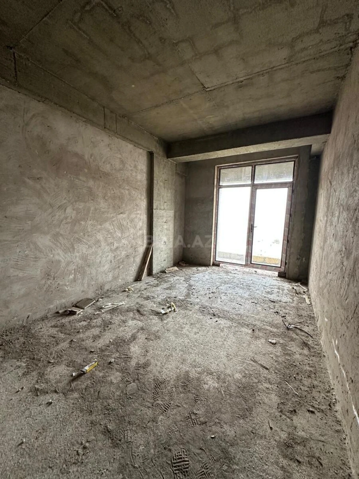 Satılır 1 otaqlı mənzil 64.5 m²