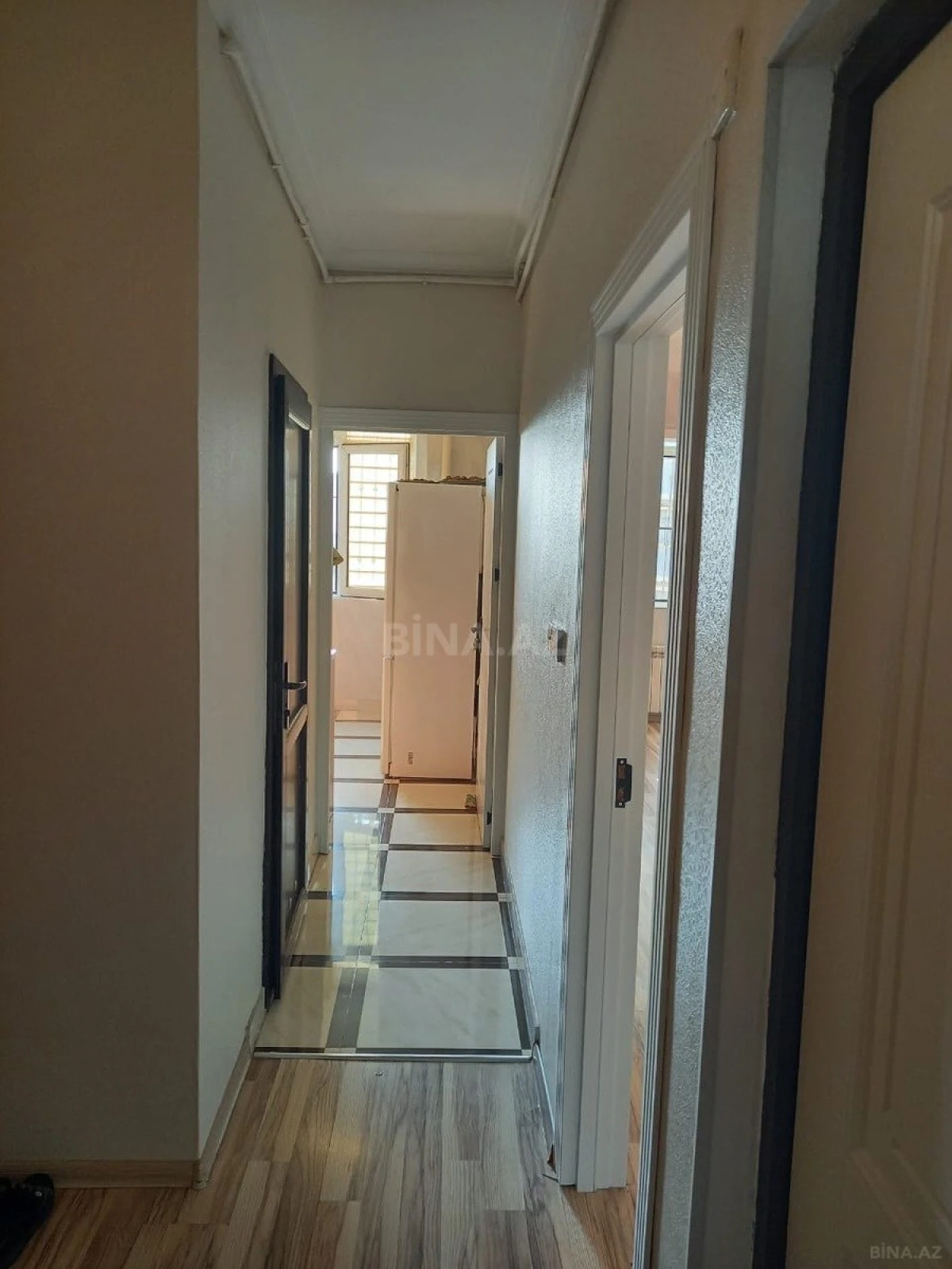 Satılır 2 otaqlı mənzil 70 m²