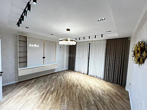 Satılır 3 otaqlı mənzil 115 m²